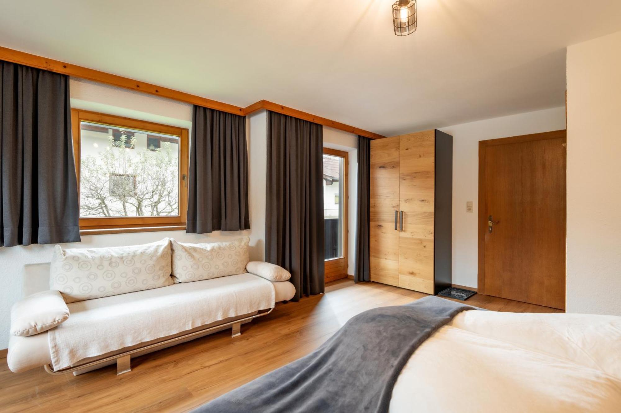 Haus Schroll Lejlighed Ried im Zillertal Eksteriør billede