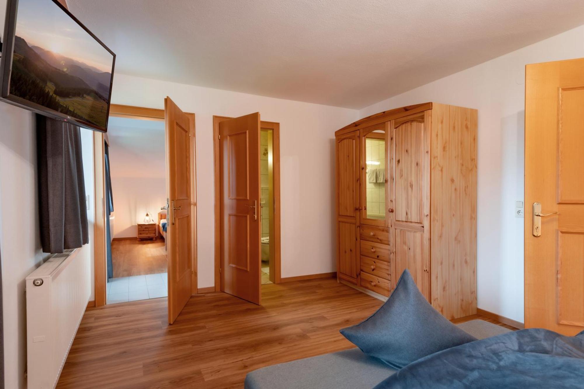 Haus Schroll Lejlighed Ried im Zillertal Eksteriør billede