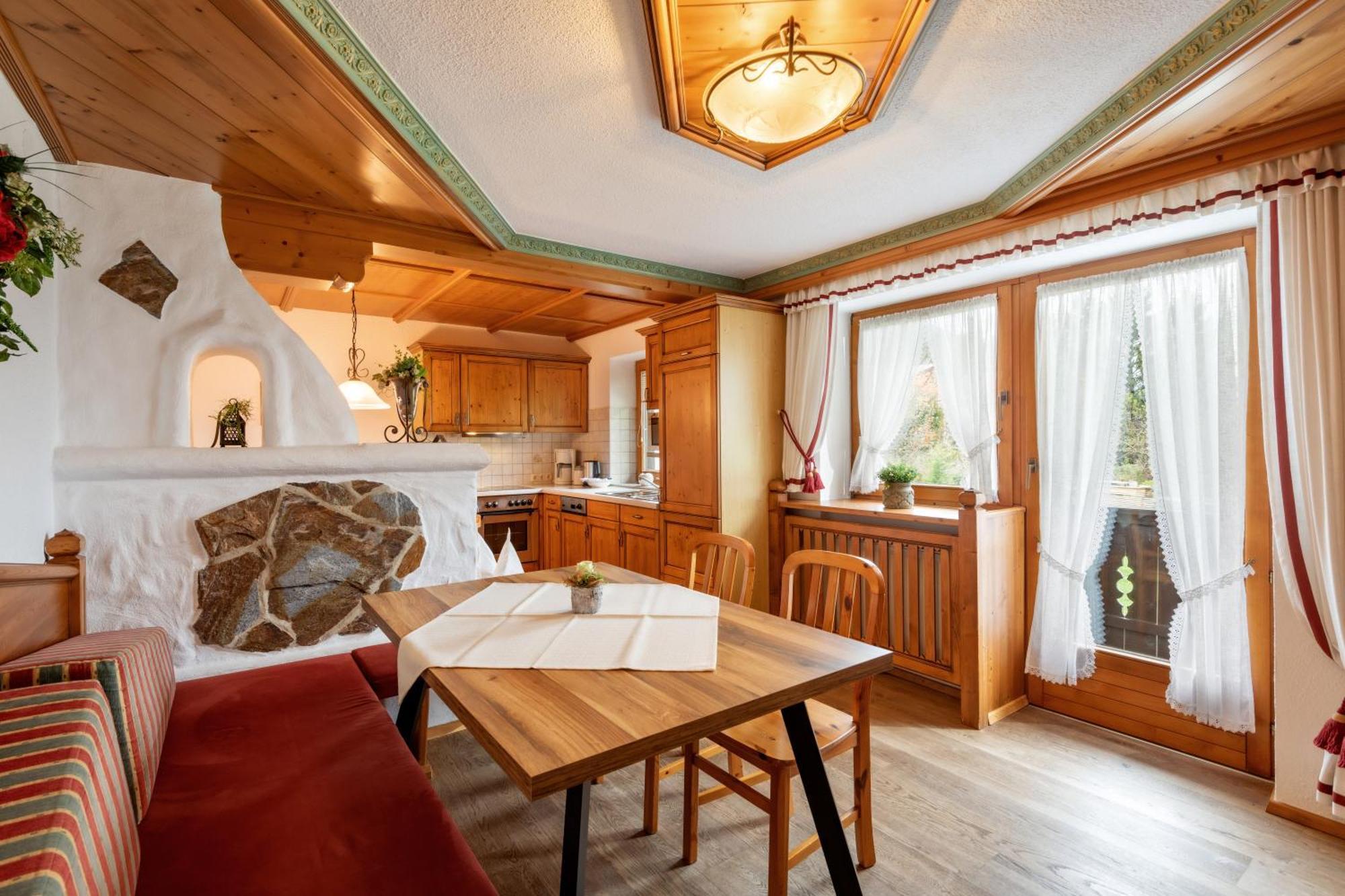 Haus Schroll Lejlighed Ried im Zillertal Eksteriør billede