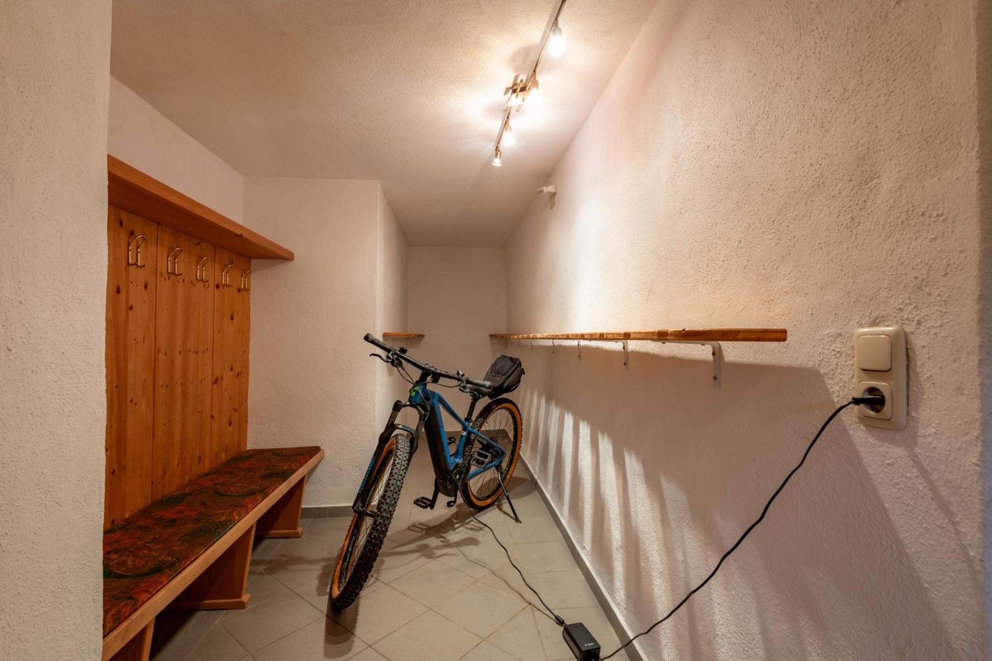 Haus Schroll Lejlighed Ried im Zillertal Eksteriør billede