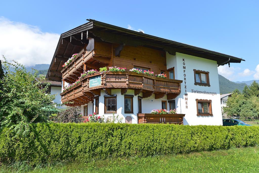 Haus Schroll Lejlighed Ried im Zillertal Eksteriør billede