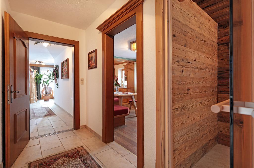 Haus Schroll Lejlighed Ried im Zillertal Eksteriør billede